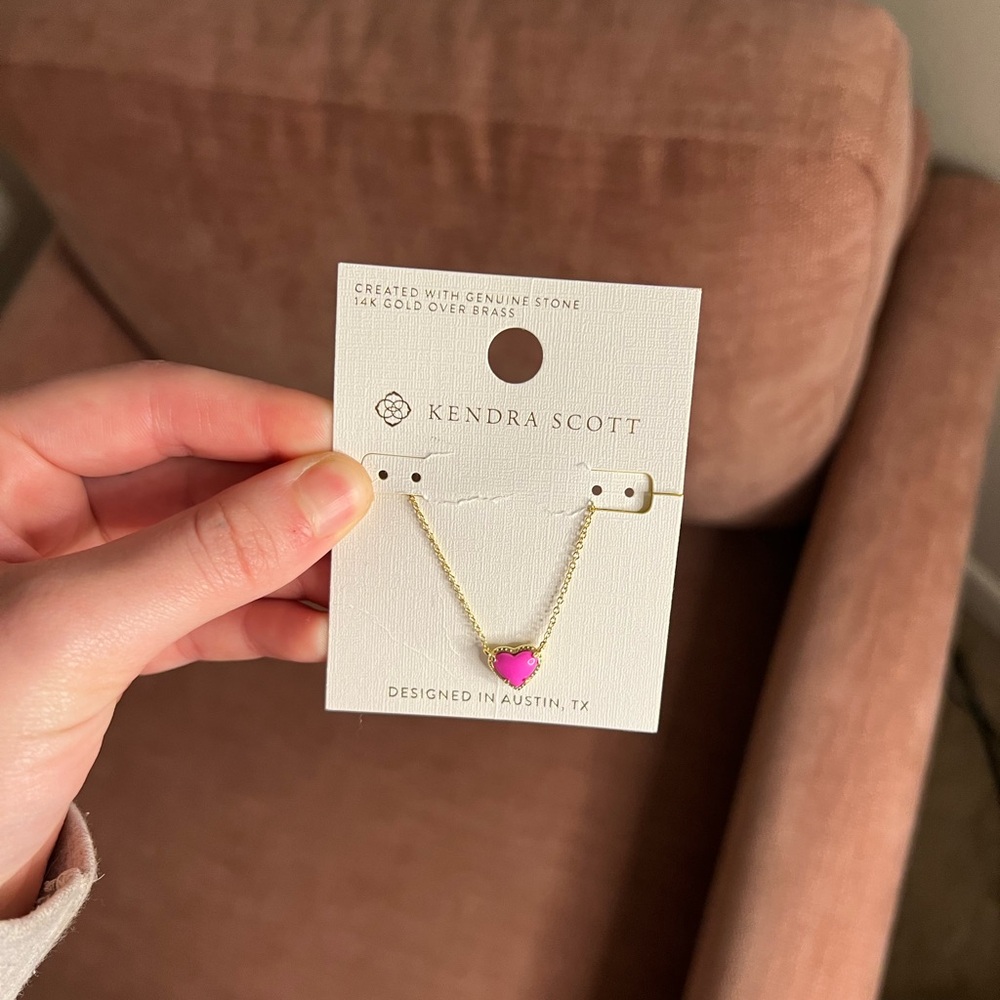 Brand New Kendra Scott Heart Necklace